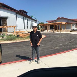 Meet your Posher, Carlos